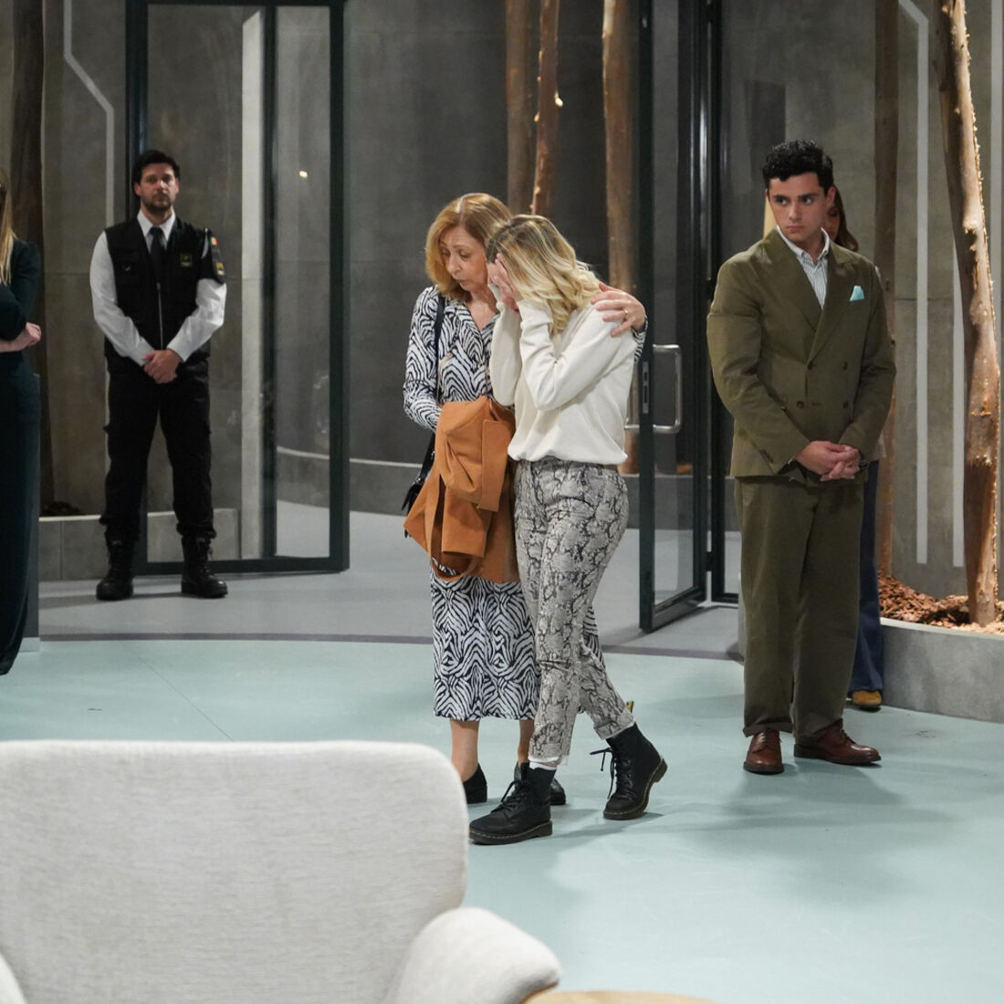 Teresinha está em lágrimas