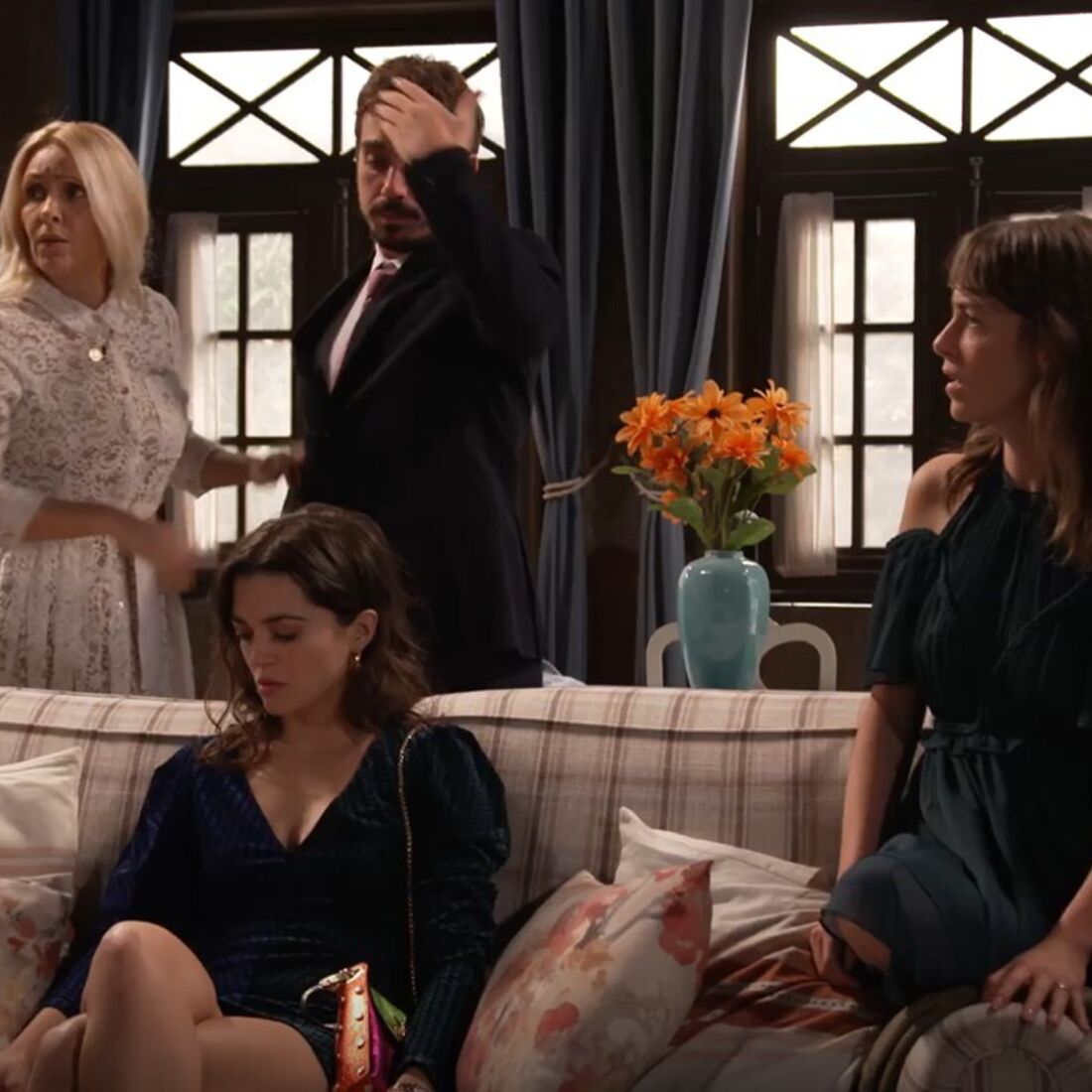 Maria renova votos com Luís, alheia à traição com Micá n'A Promessa