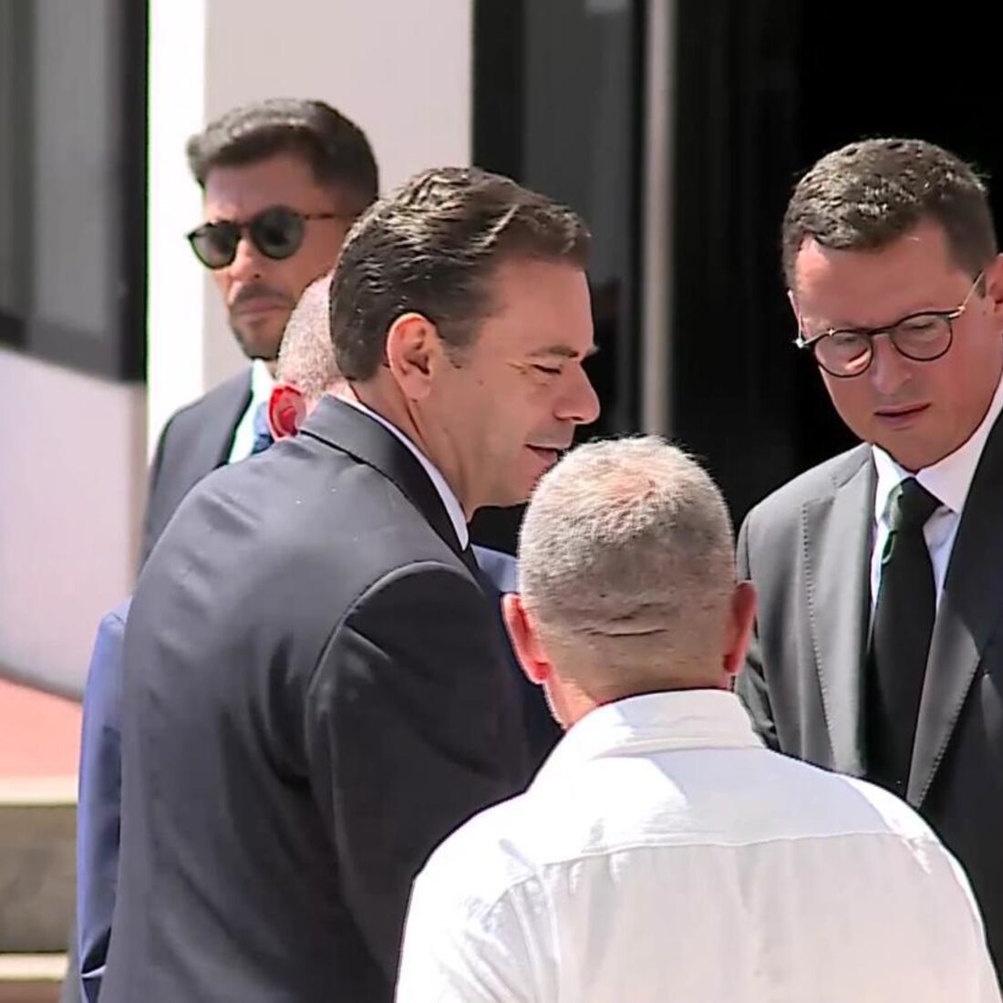 Velório de Diogo Jota e do irmão reúne família e populares