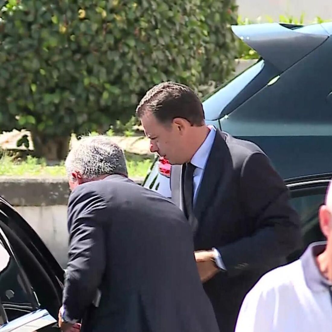 Velório de Diogo Jota e do irmão: família recebe apoio após a perda