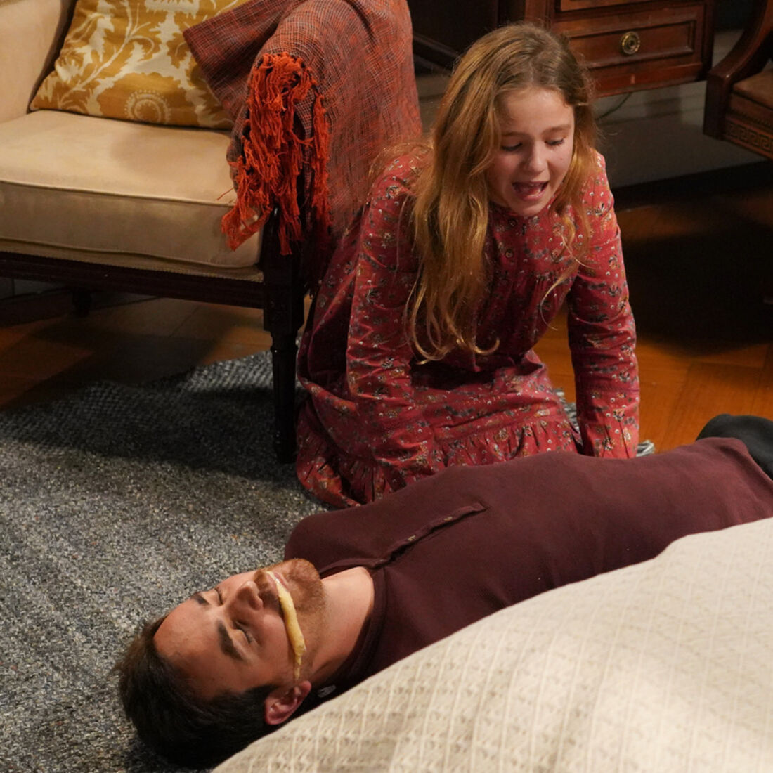 Rafael sofre overdose, risco de vida à frente da filha, Diana