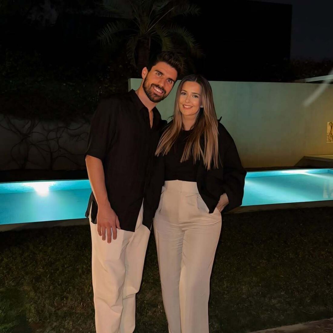 Ruben Neves e Débora Lourenço juntos no funeral de Diogo Jota