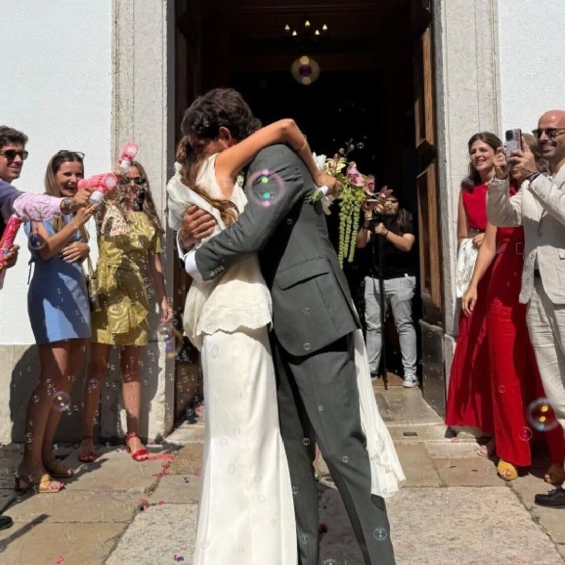 Rita Salema celebra o casamento da filha Francisca com Salvador