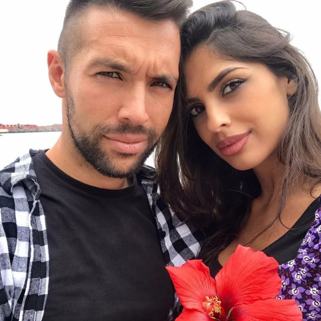 Farioli, novo treinador do FC Porto, enfrenta polémica familiar com a esposa Agata Alonzo