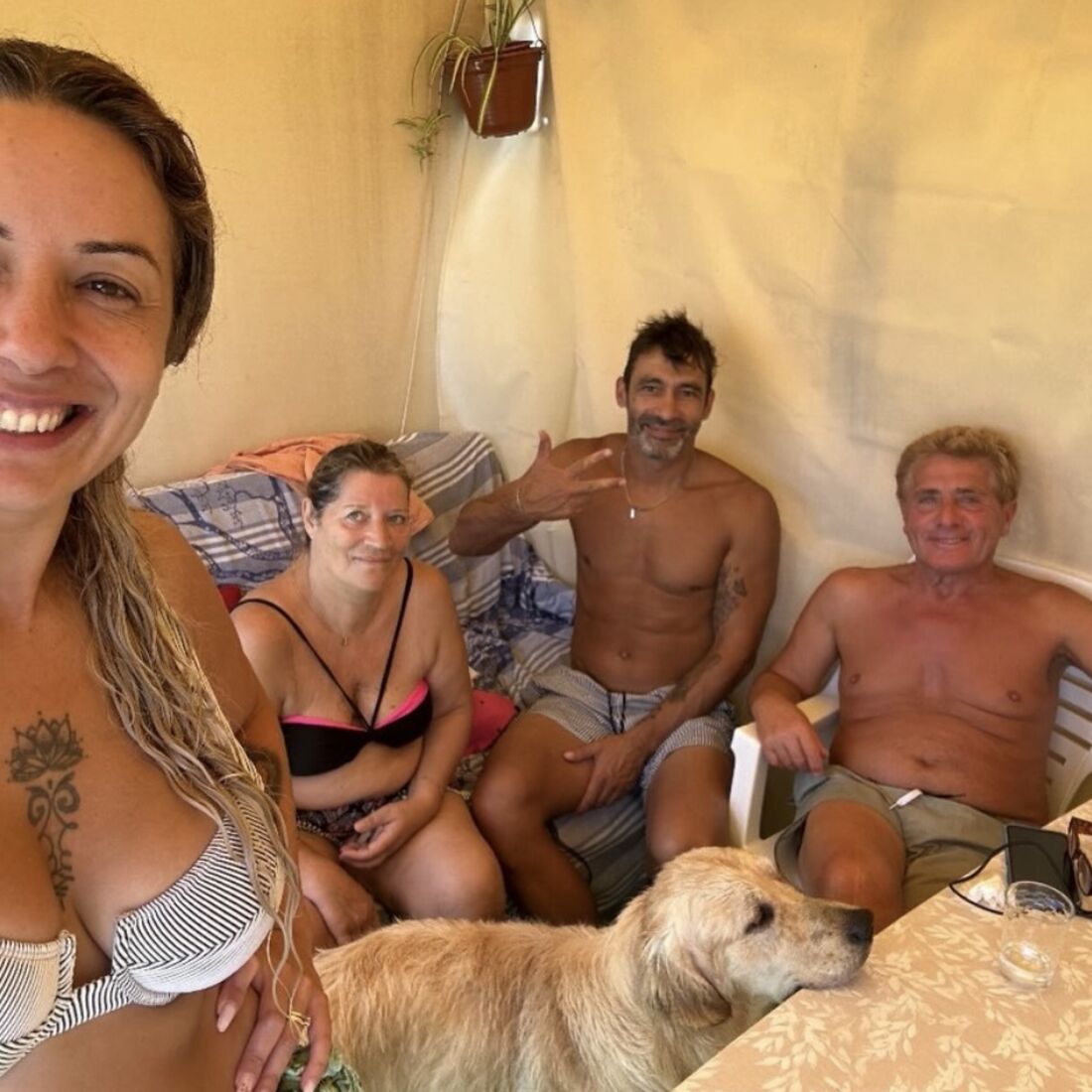 Liliana Oliveira surge com Daniel Oliveira e amigos após gravações de Casados à Primeira Vista