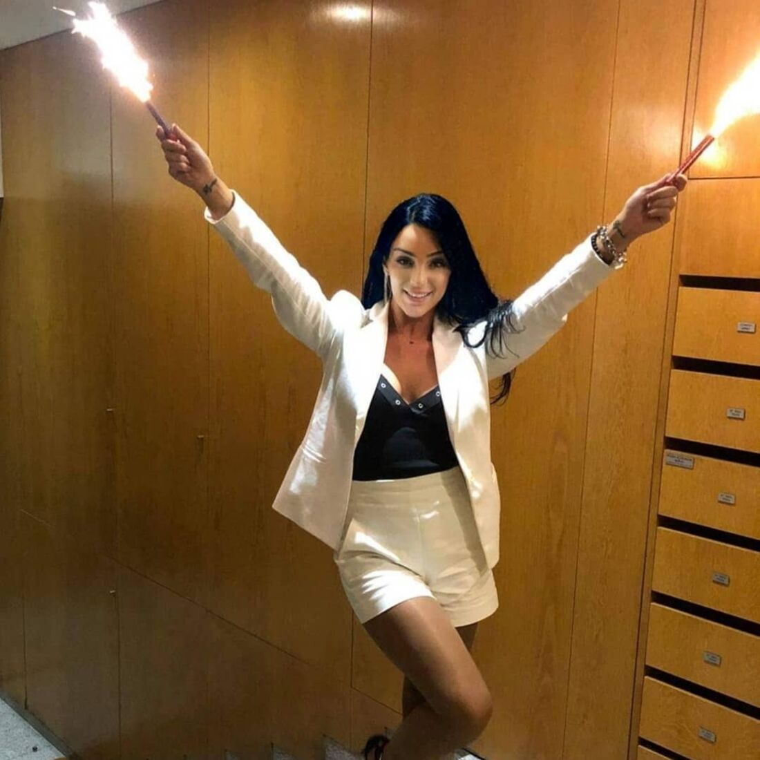 Luíza Abreu, concorrente do Big Brother, comemorou