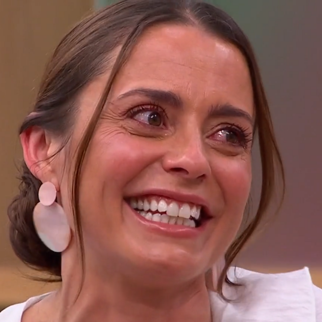 Bárbara Branco e Laura Dutra emocionam Patrícia Tavares em A Herança