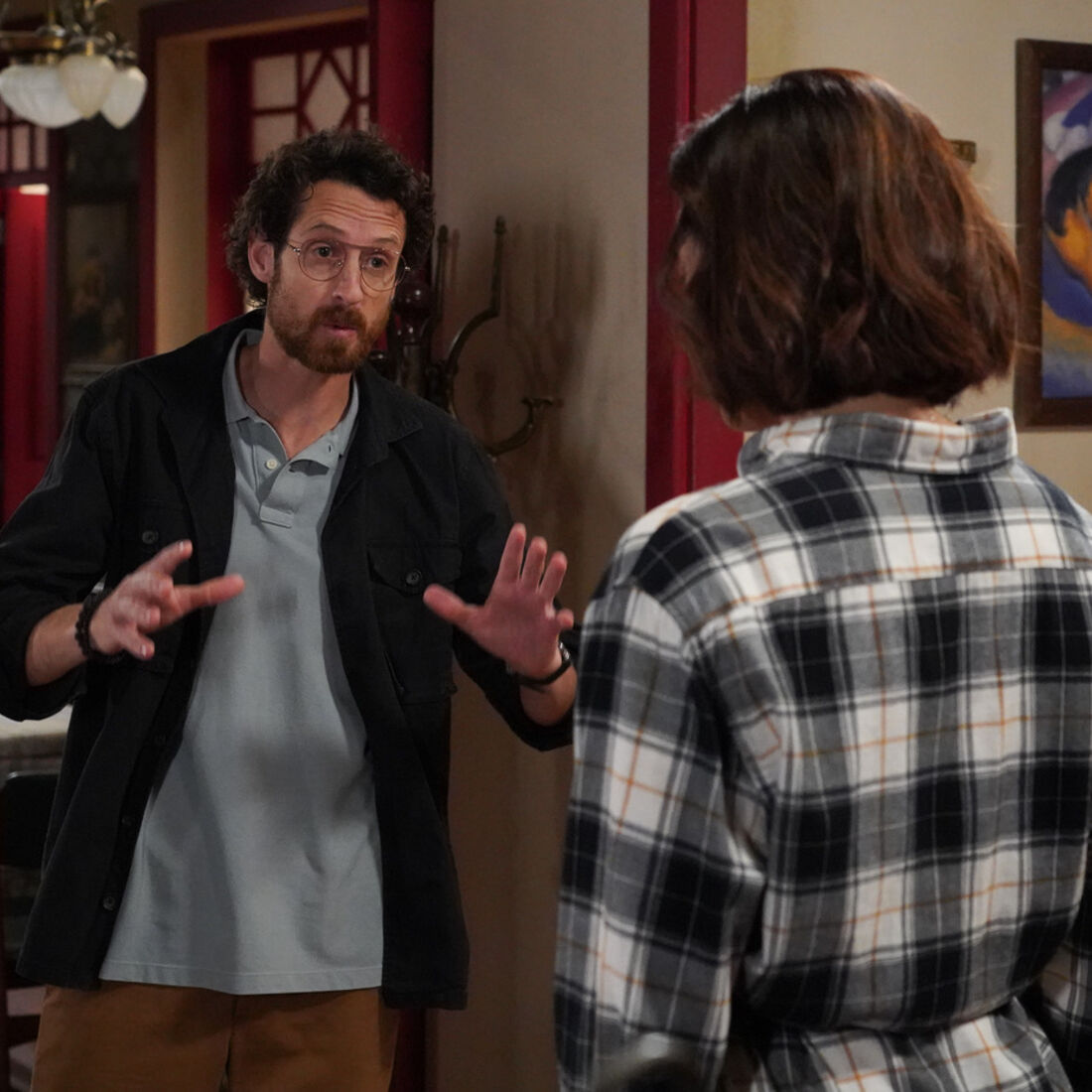 Félix confronta Susana sobre o rapto da filha, com vingança em pano de fundo