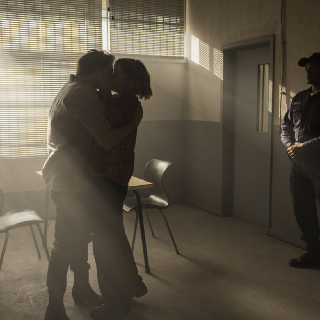 Júlia arrisca tudo por Alex em 'A Fazenda'.
