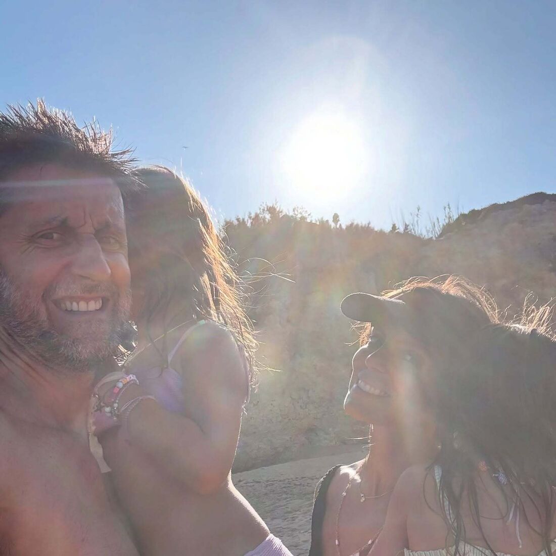 Daniel Oliveira e Andreia Rodrigues desfrutam de férias em família