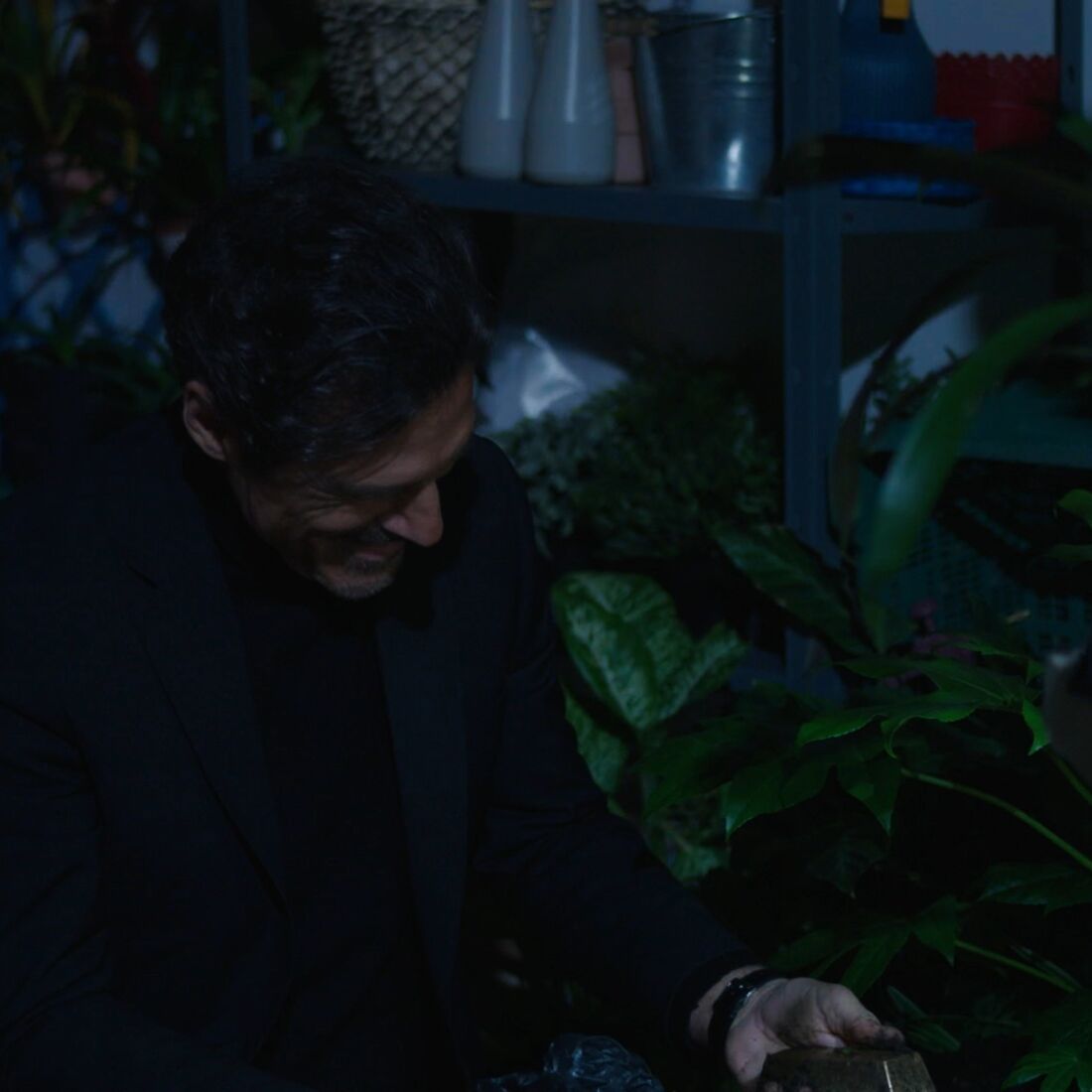 Jorge rouba Virgílio e encontra ouro