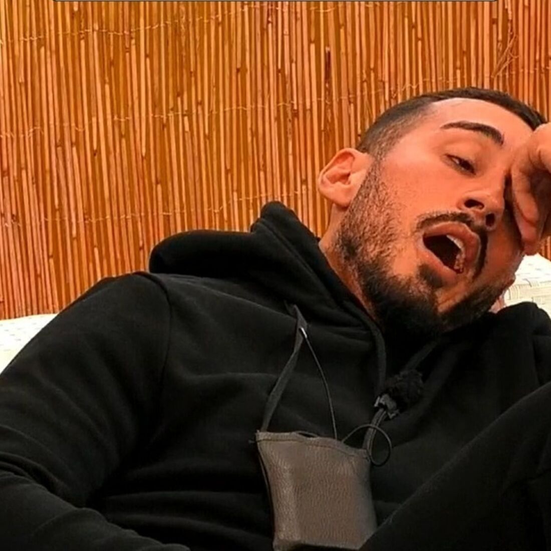 Catarina Miranda espera pedido de namoro de Afonso Leitão na casa, após conversa