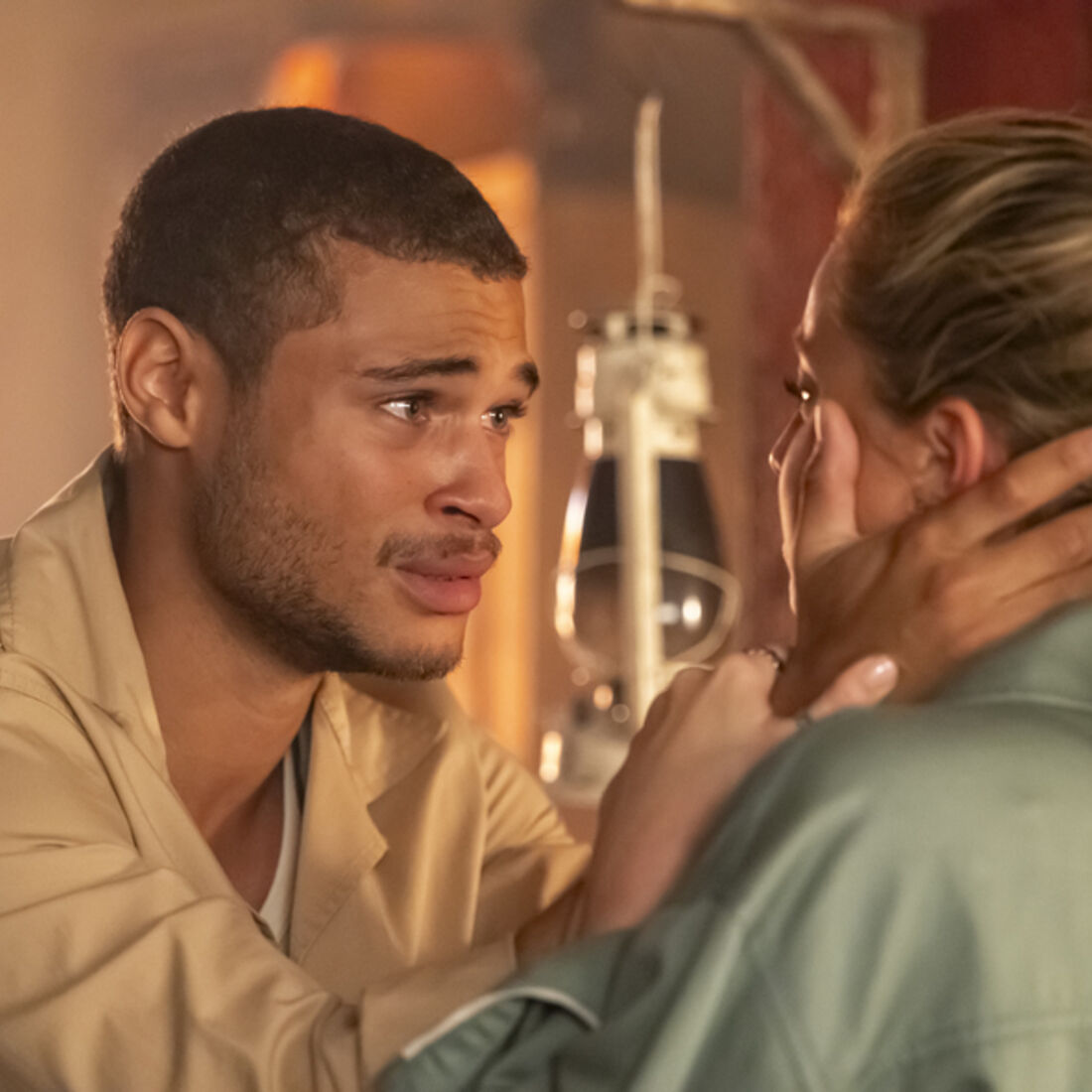 Eva e Talu resolvem desavenças após revelação sobre Joel