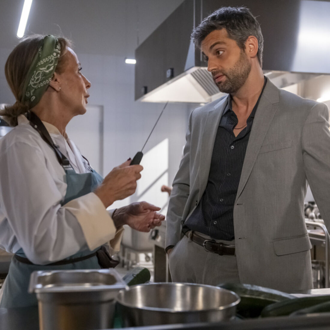 Mariana mente sobre o rapto da bebé a Laura e Hector em A Protegida