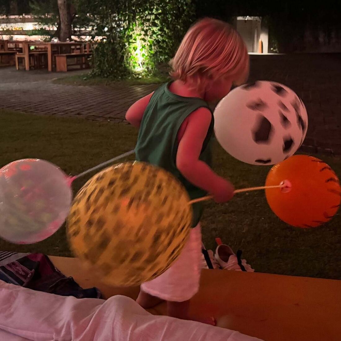 Lourenço Ortigão e Kelly Bailey celebram o aniversário do filho, Vicente Blue