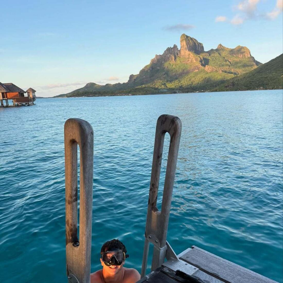 João Neves e Madalena Aragão de férias em Bora Bora
