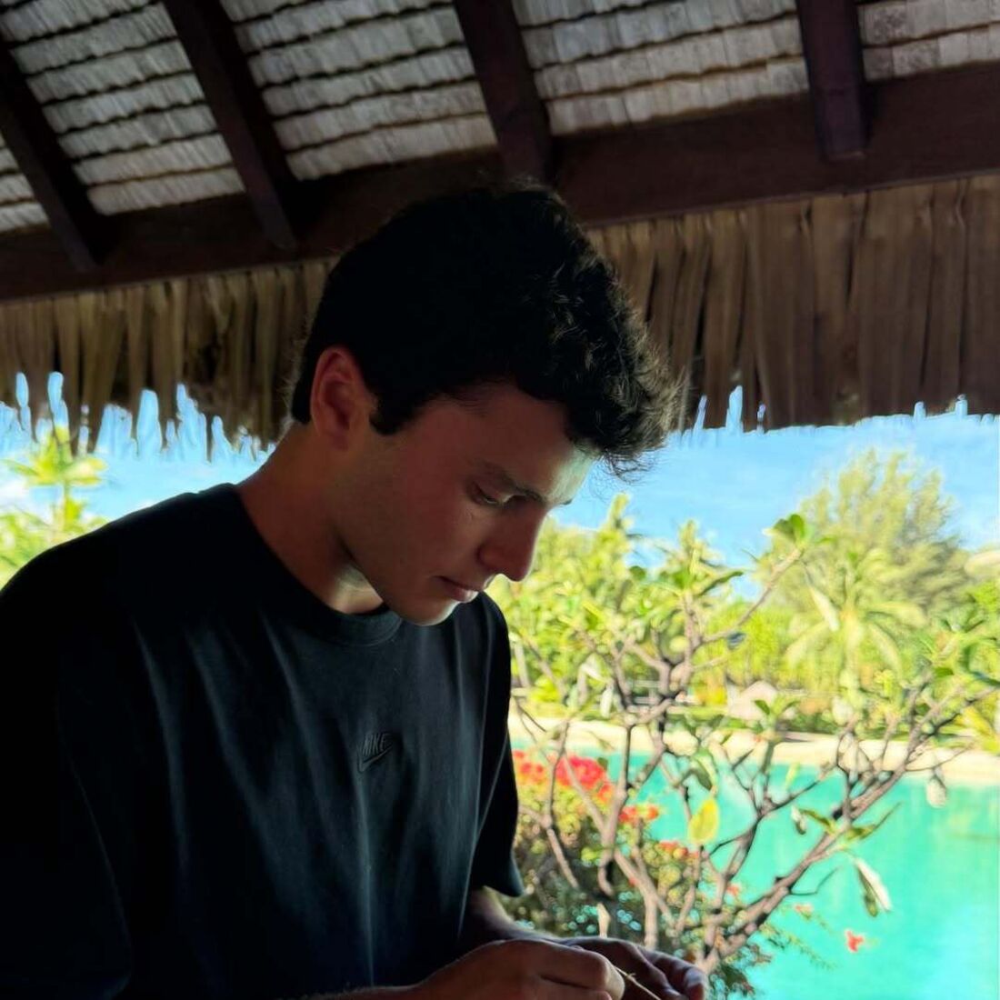 João Neves e Madalena Aragão de férias em Bora Bora