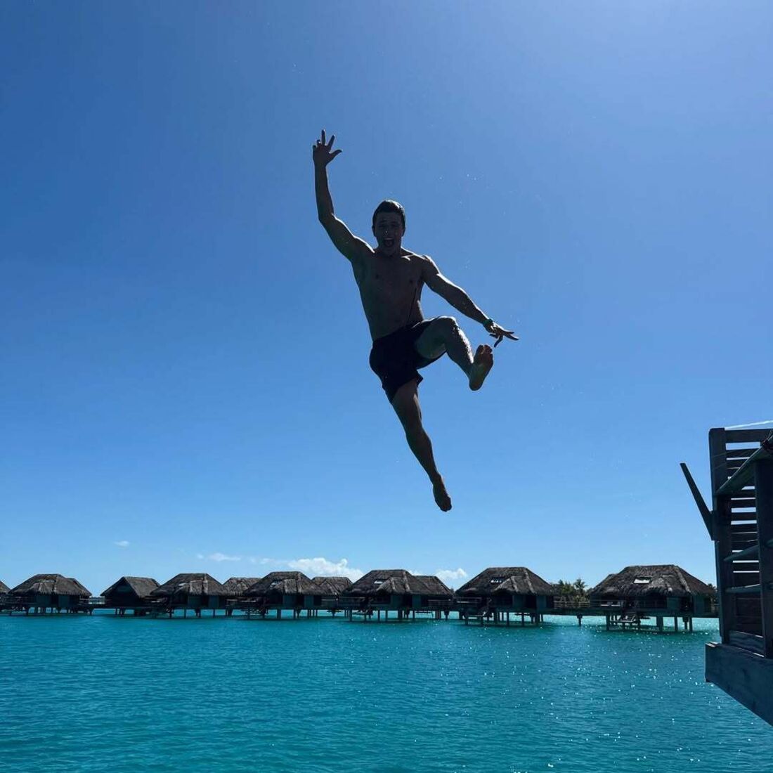 João Neves e Madalena Aragão de férias em Bora Bora