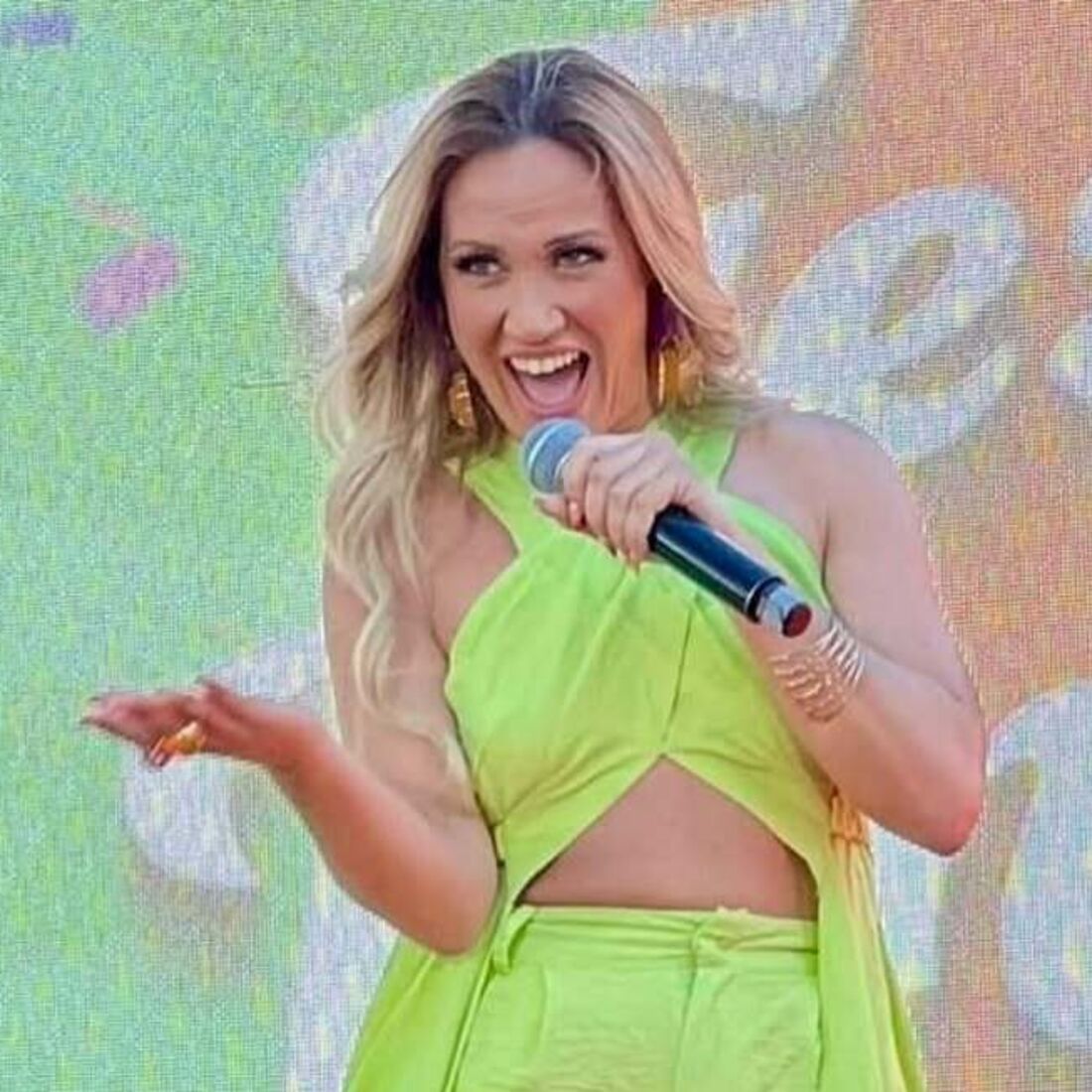 Bruna revela relação tóxica e depressão. Quem é o pai da filha da cantora?