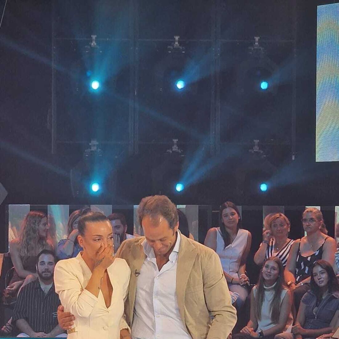 João Moura Caetano surpreende Luíza Abreu na TVI após expulsão do Big Brother