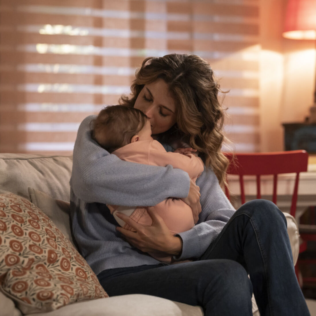 Mariana na novela 'A Protegida' com a filha bebé