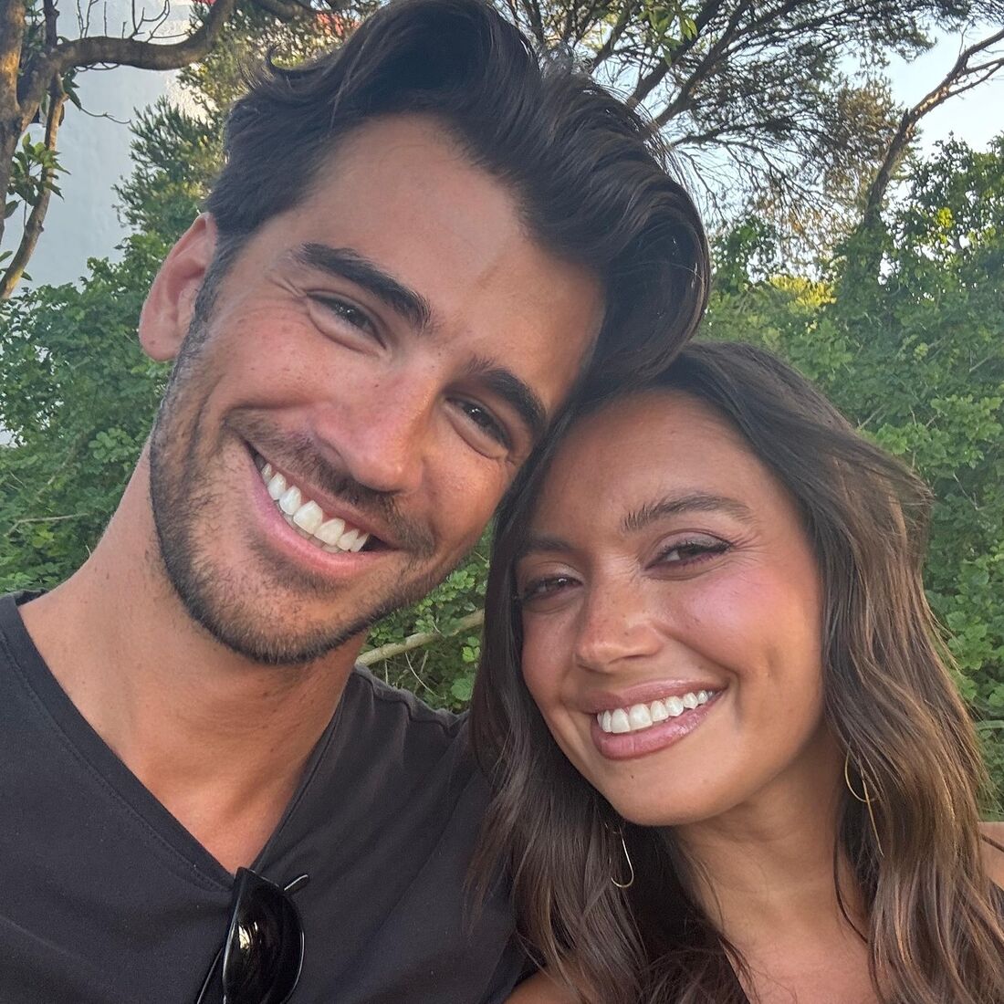 Diogo Bordin e Carolina Braga mostram paixão em Barcelona