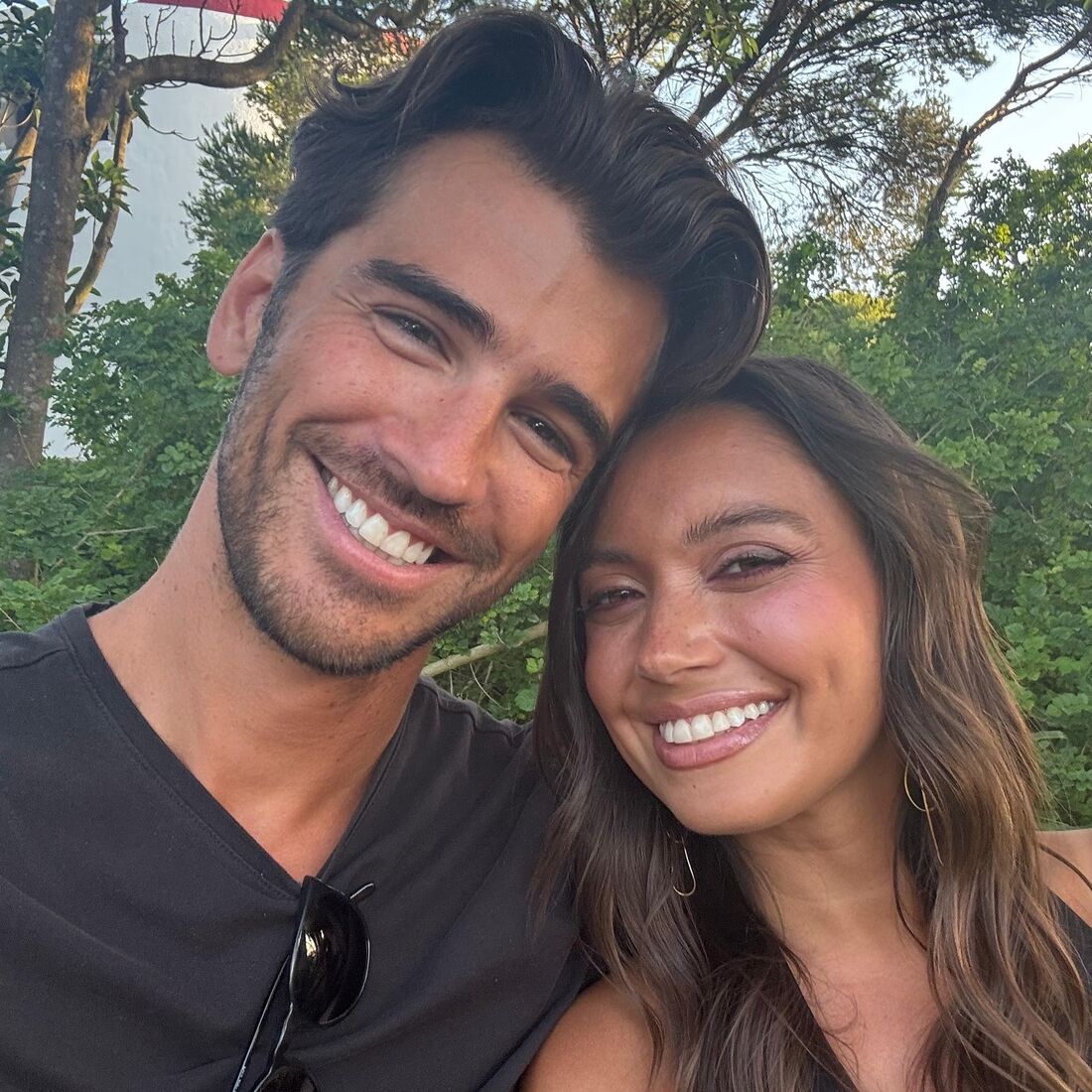 Diogo Bordin e Carolina Braga mostram paixão em Barcelona