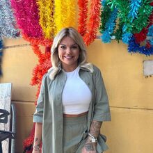 Fanny Rodrigues apoia alegado namorado em concerto
