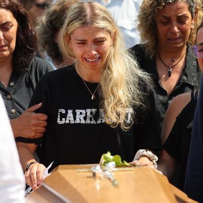 Cerimónia fúnebre de André Silva e Diogo Jota comove familiares e amigos