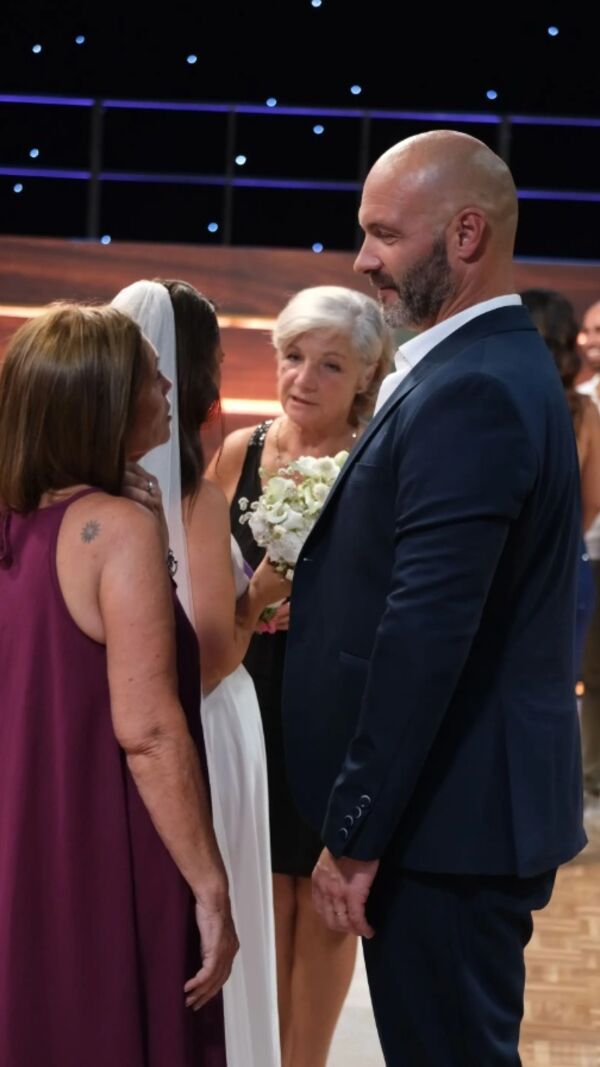 Raquel e João Ricardo celebram casamento com família e amigos