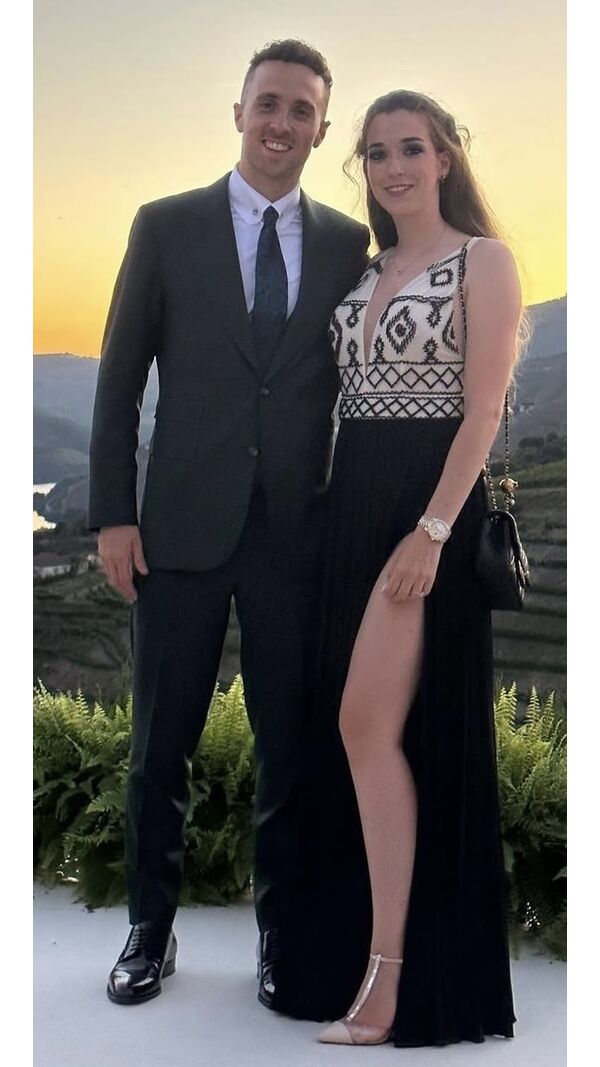 Rute Cardoso recebe apoio no funeral de Diogo Jota