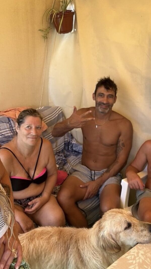 Liliana Oliveira surge com Daniel Oliveira e amigos após gravações de Casados à Primeira Vista