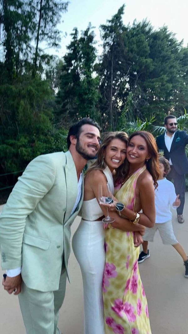 João Póvoa Marinheiro e Nelma Serpa Pinto celebram o amor com amigos