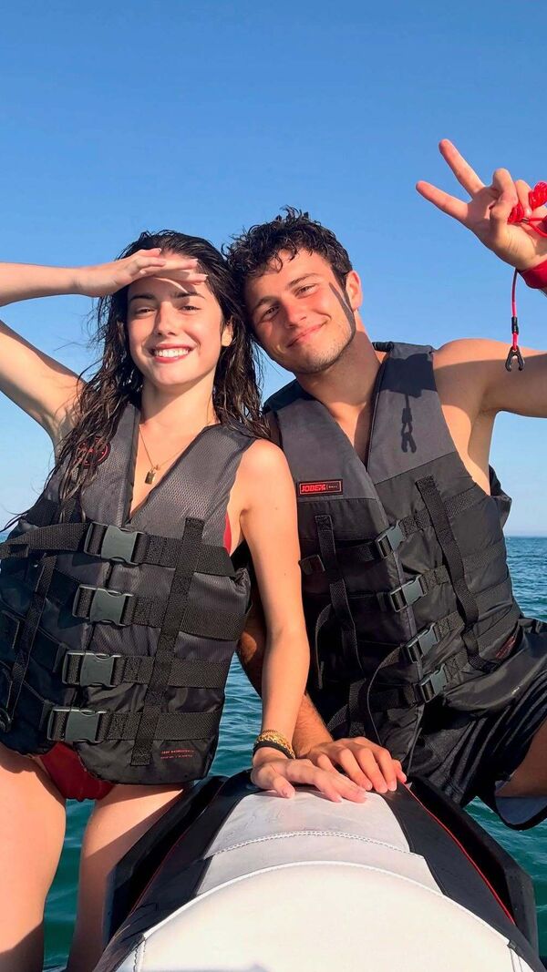 João Neves e Madalena Aragão desfrutam de férias românticas entre Tavira e Bora Bora