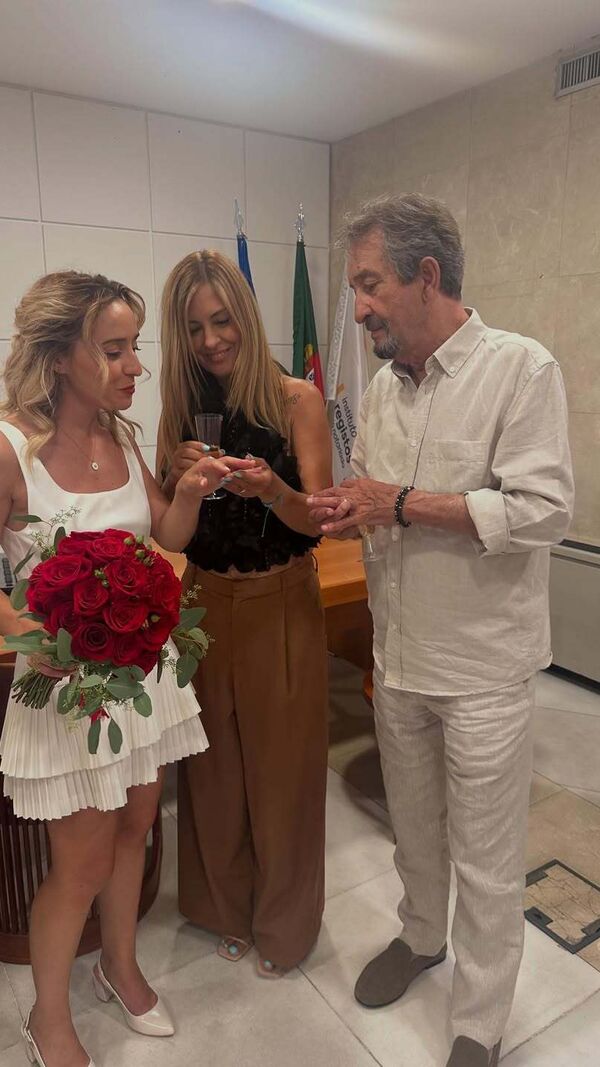 Cristina Areia no casamento de Carlos Areia e Rosa Bela