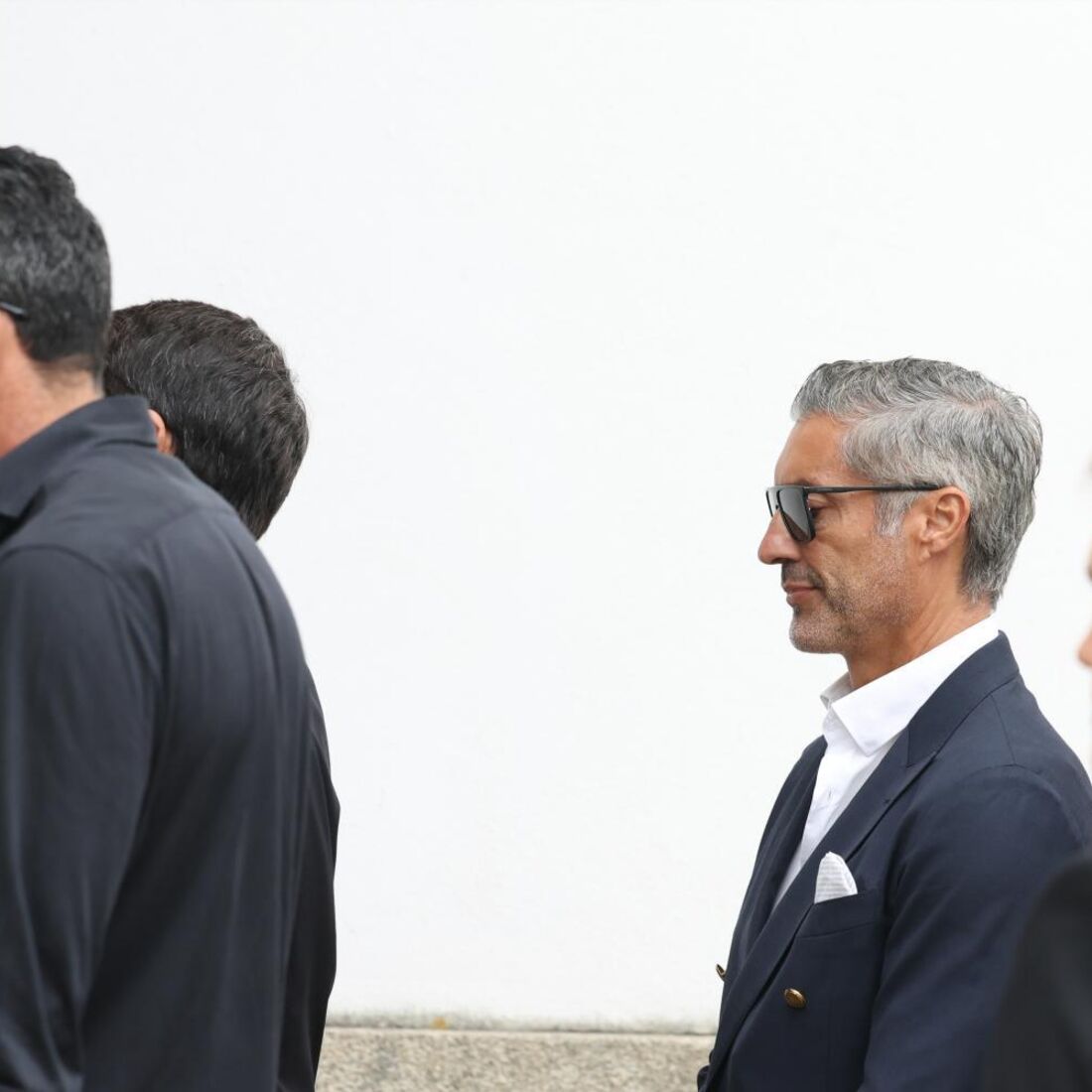 Vítor Baía visivelmente emocionado