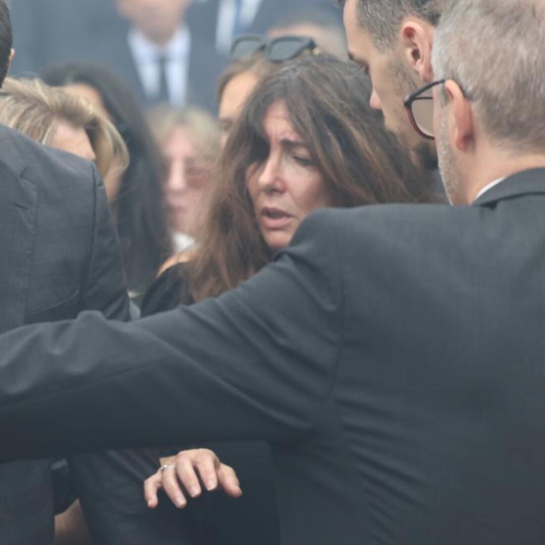 Filhos de Jorge Costa no funeral do pai