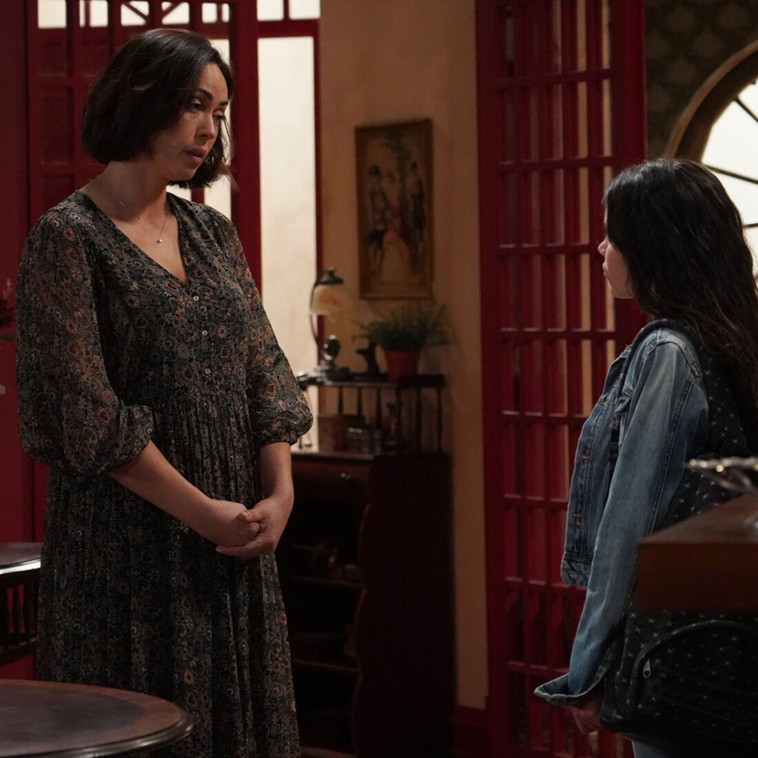 Olivia confronta Félix e pede ajuda a Susana em 'A Herança'