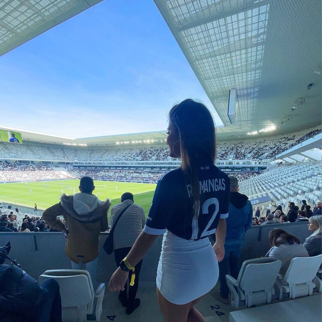 Carly apoiava Mangas durante o período no Bordéus