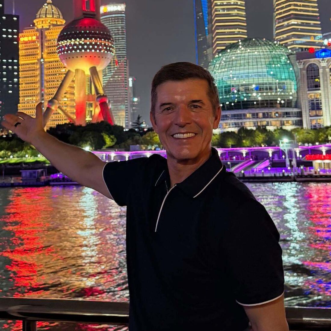 João Baião visita Xangai