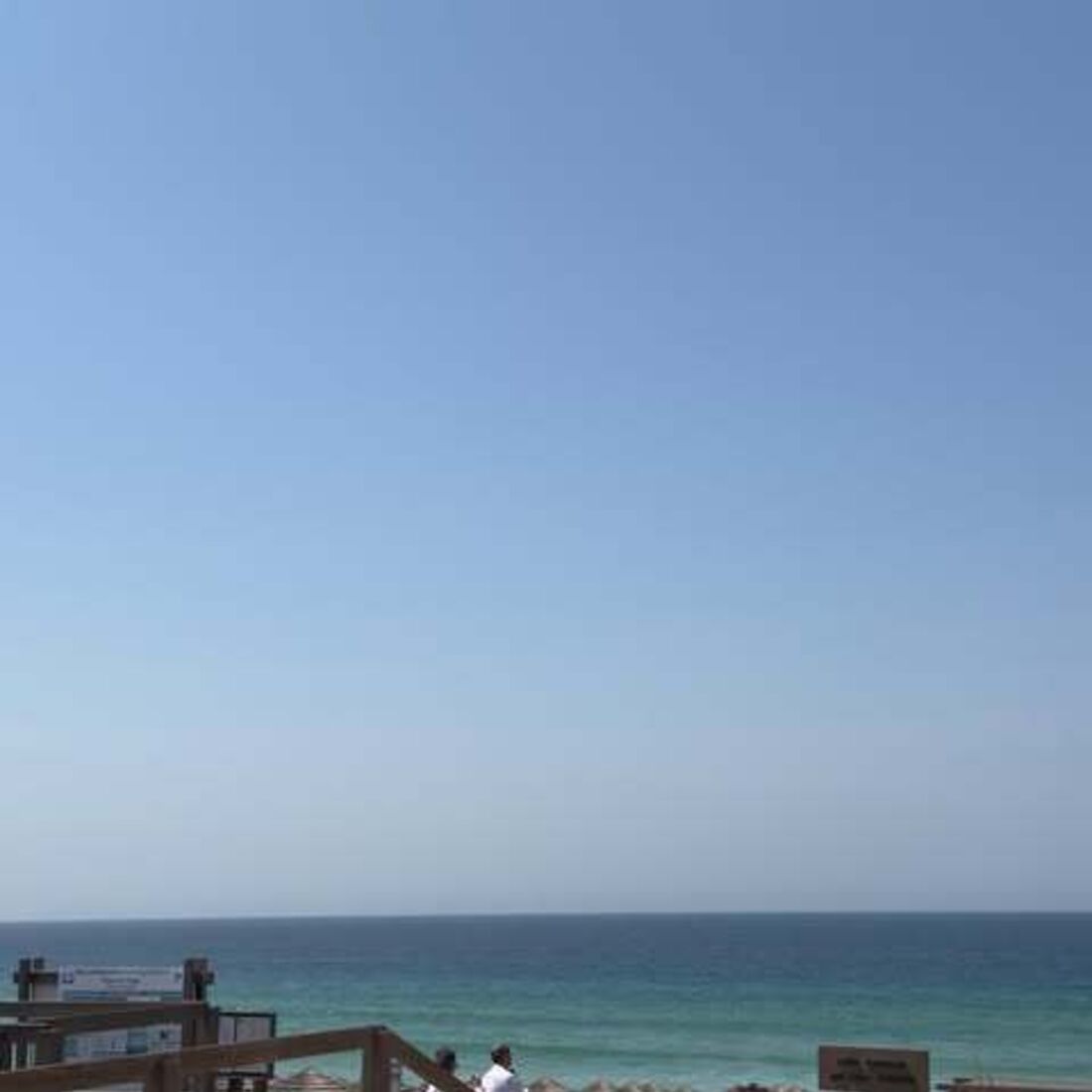 Ricardo Mangas, Carly Santos, praia