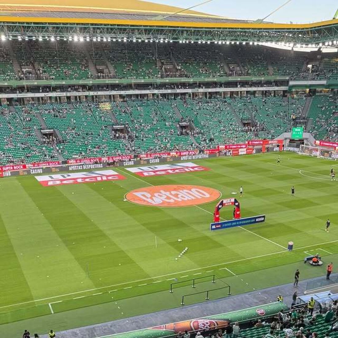 João Monteiro no Estádio de Alvalade a assistir ao clássico
