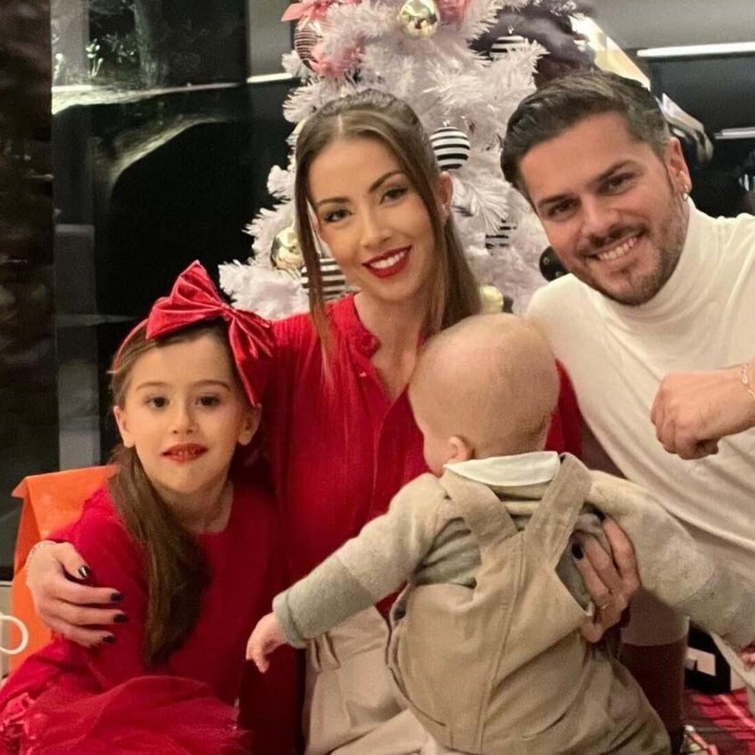 David Carreira, Mickael Carreira, Laura Figueiredo, Carolina Carvalho