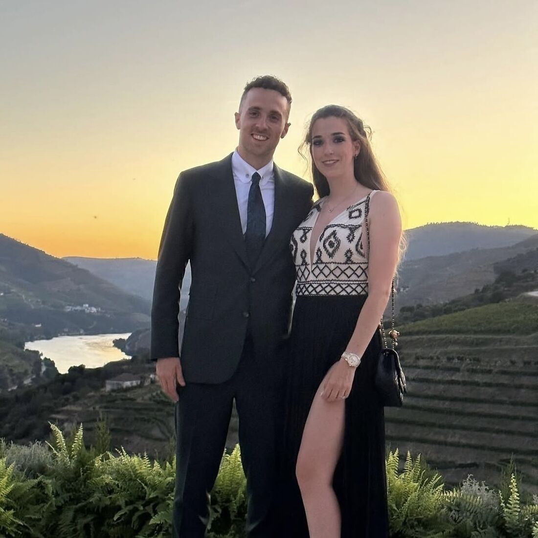 Rute Cardoso recebe apoio no funeral de Diogo Jota