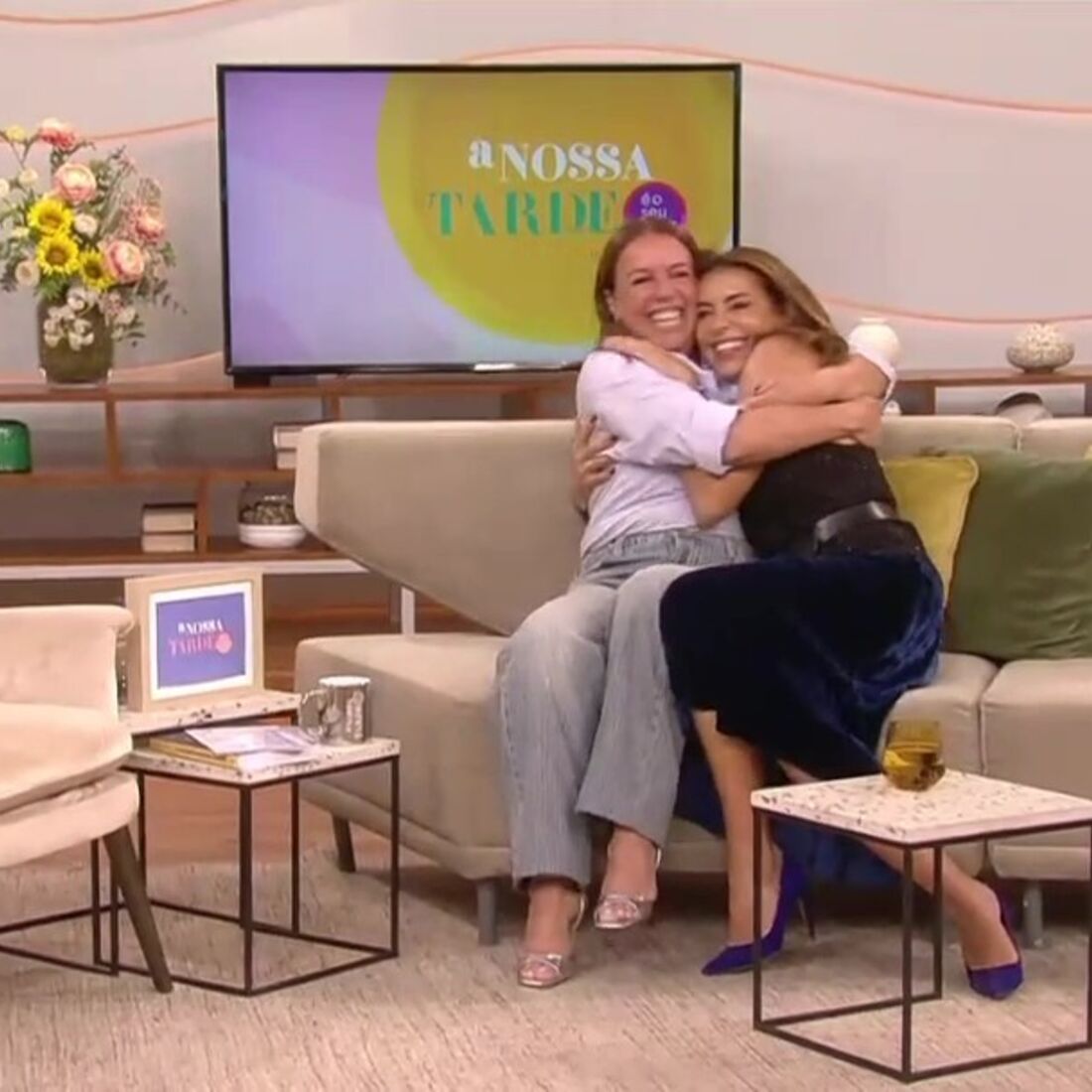 Tânia Ribas de Oliveira, Catarina Furtado