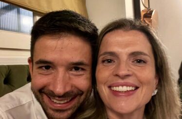 O amor está no ar! Paulo Chadeca, do Casados à Primeira Vista, surpreende Inês Bicho com novo pedido de casamento e faz emotiva partilha sobre a mulher - Estrelas - TVGUIA