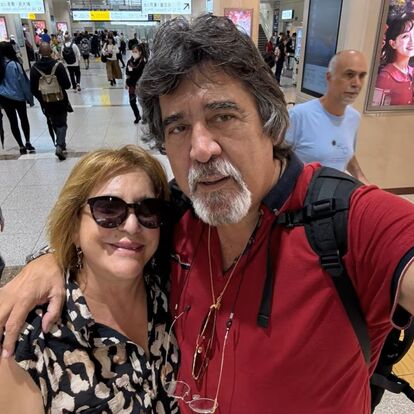 Dina Aguiar volta de viagem ao Japão com susto de saúde