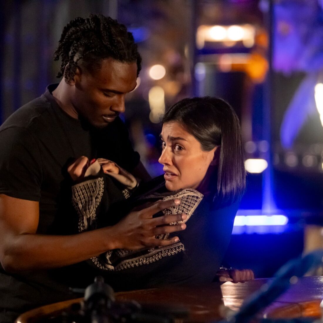 Élson Monteiro e Bárbara Branco em A Herança