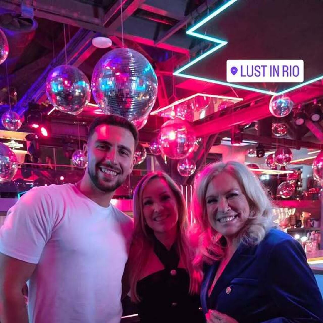 Zé Pedro com Teresa Silva e Teresa Guilherme no Lust In Rio