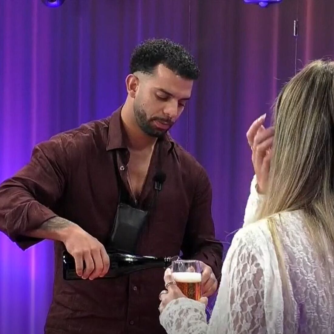 Noite no quarto secreto entre Fábio e Ana